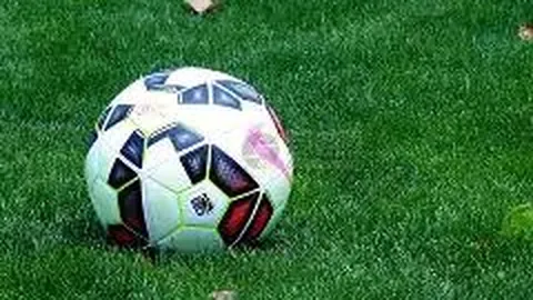 《足球巨变！卢克曼豪掷900万欧年薪加盟加拉塔萨雷，转会谈判正热进行中》