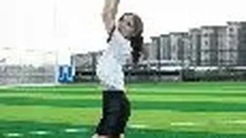 “韦伯揭秘争议一幕：罗伯逊低姿避让，范戴克进球被判无效引热议！”